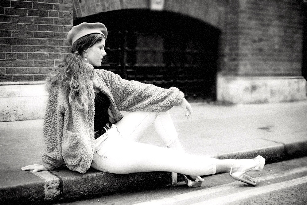 Hannah Rebecca Image 8 Film(RT)